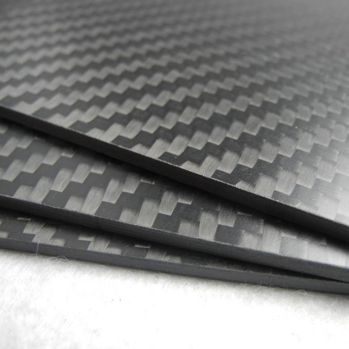 Profesyonel siyah karbon fiber plaka iyi ısı direnci özel